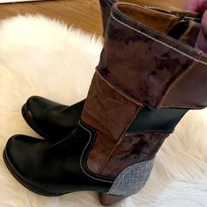 Barely worn  great condition